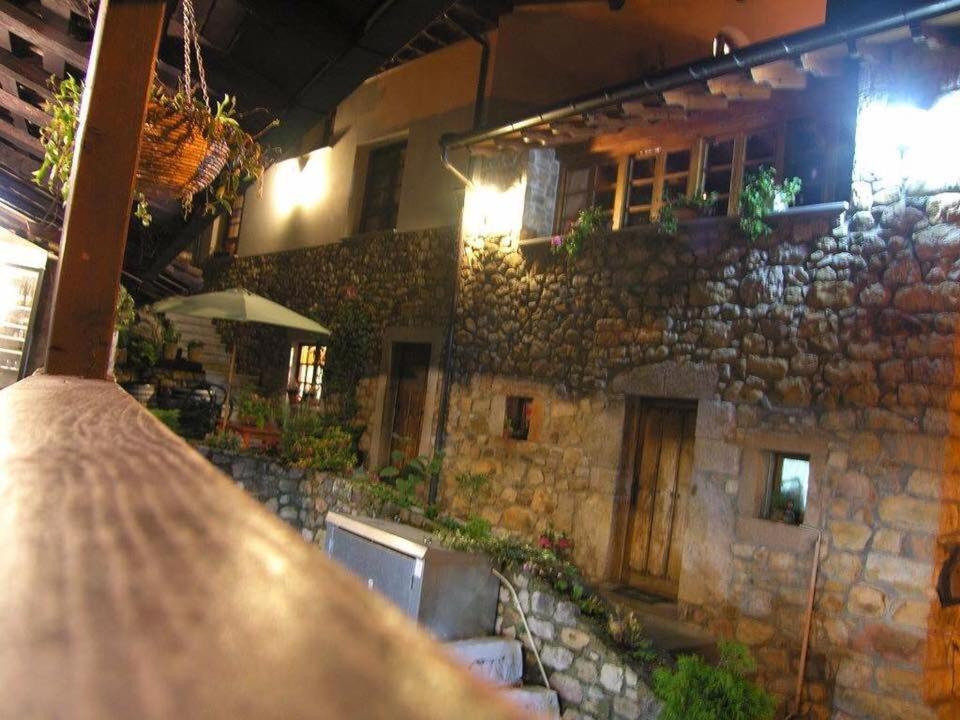 Posada El Pareón Sirviella Exterior foto